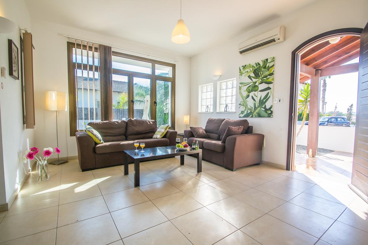 Rada'S Vacation Home Ayia Napa Ngoại thất bức ảnh